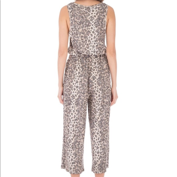 Bobeau JORDYN RIBBED KNIT JUMPSUIT leopard print size medium - Picture 3 of 14